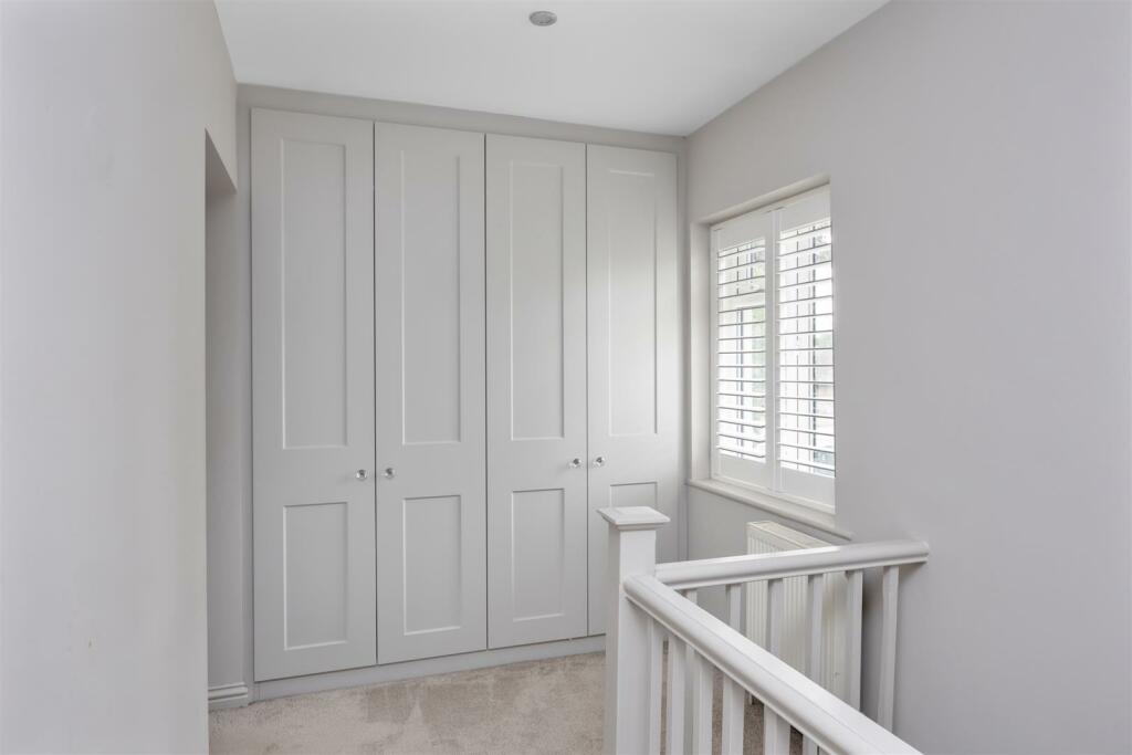 Offington Avenue, 85-009.jpg