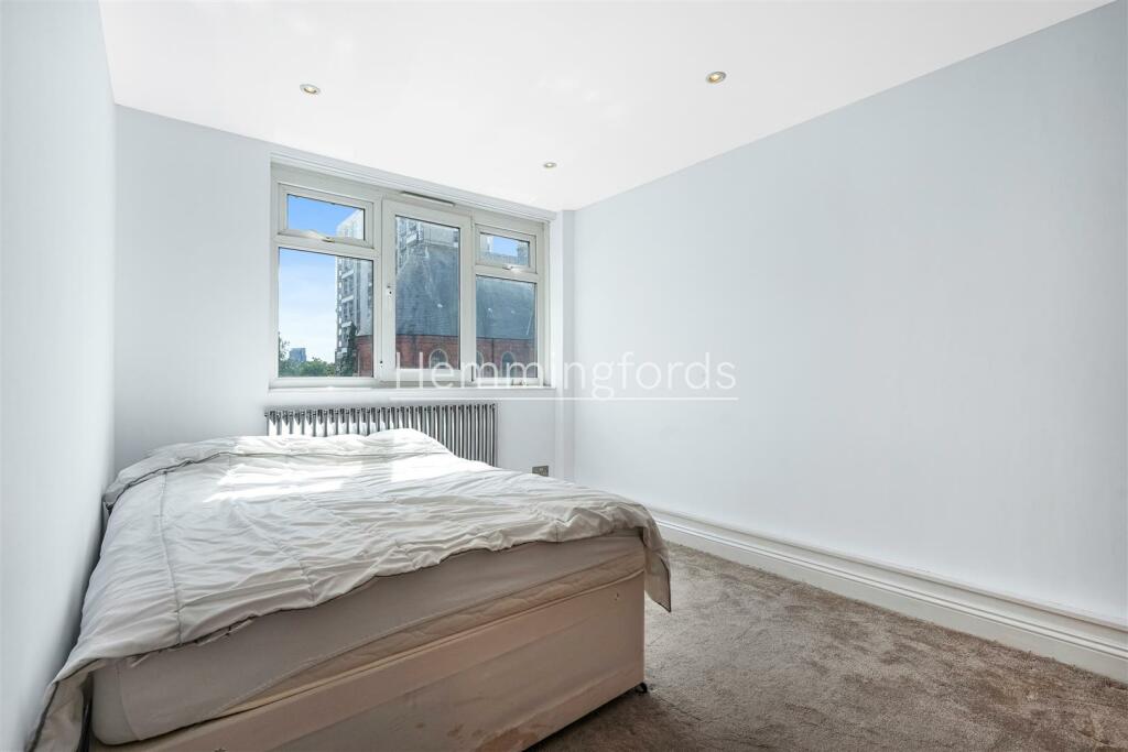 285_Fellows_Court_-3.jpg