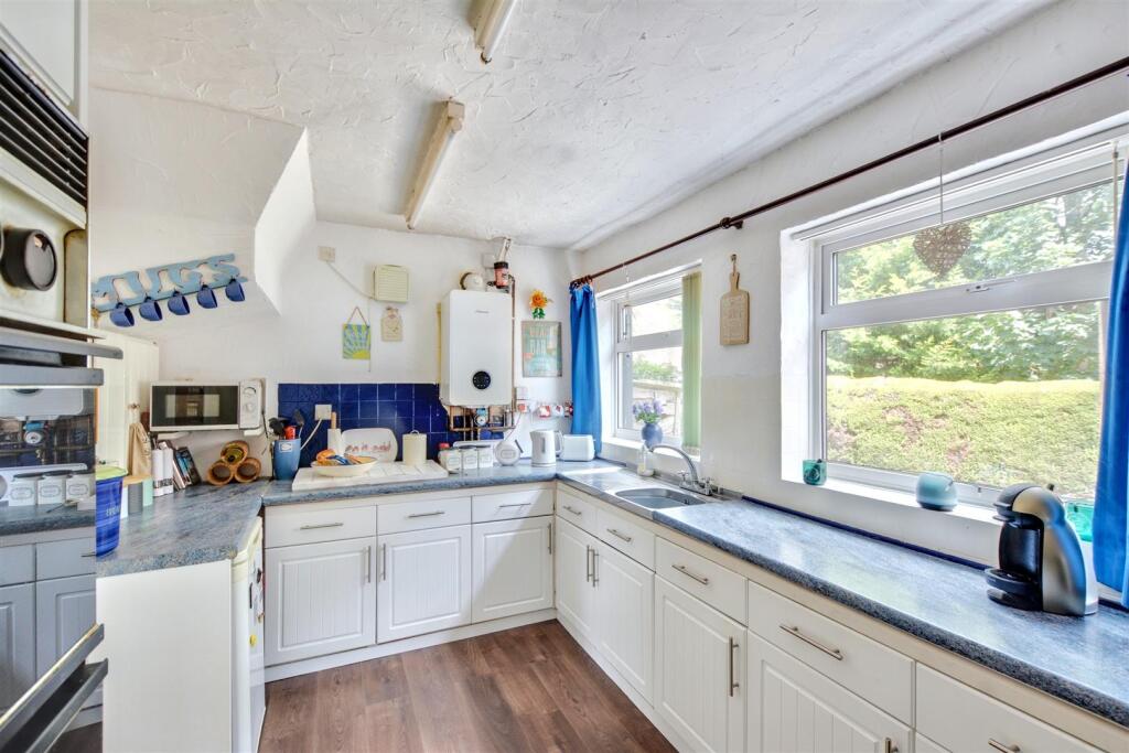Kitchen_3.jpeg