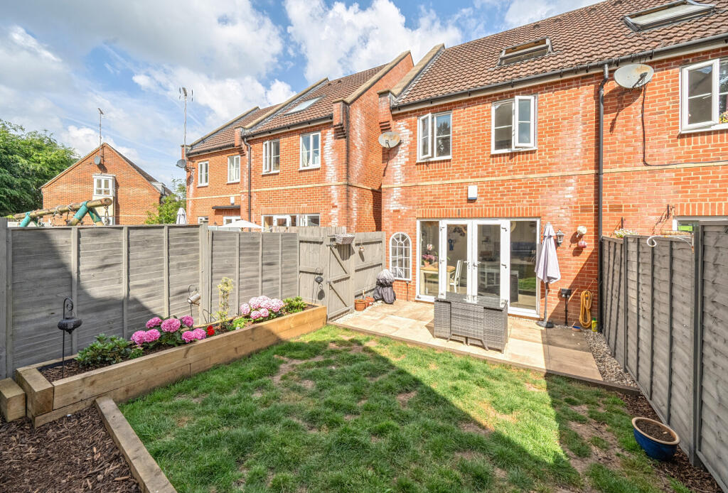 1299750-3-6830473...