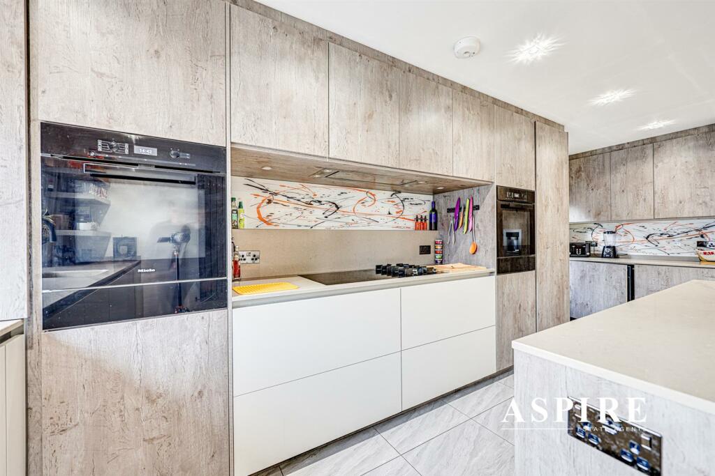 Aspire Estate Agents8.jpg