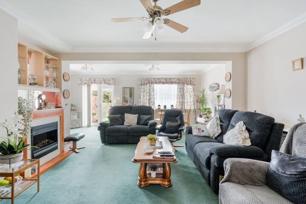 HATCH GARDENS, 28 (10).jpg