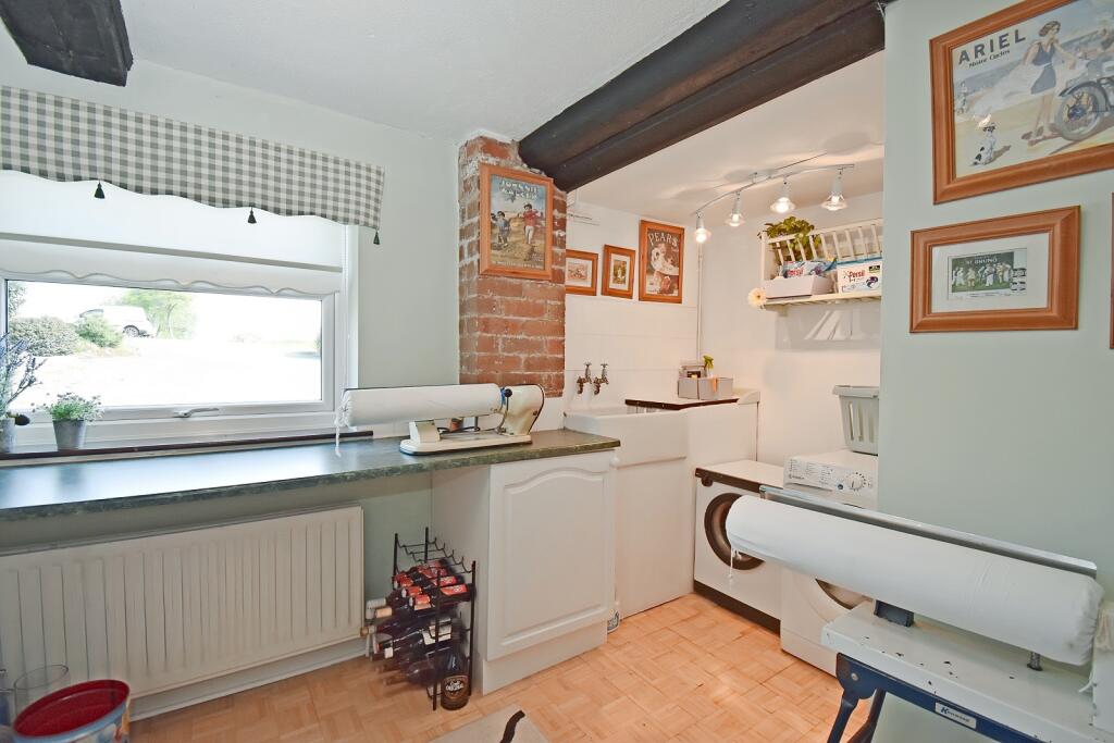 Laundry / Boot Room 