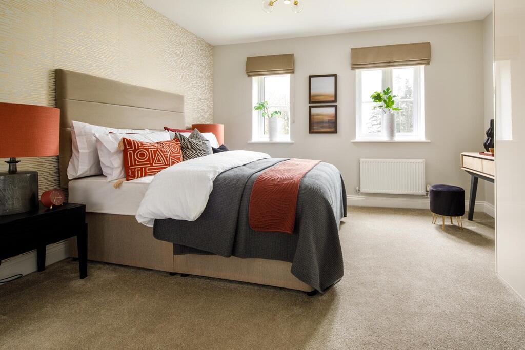 Second double bedroom with its own en suite