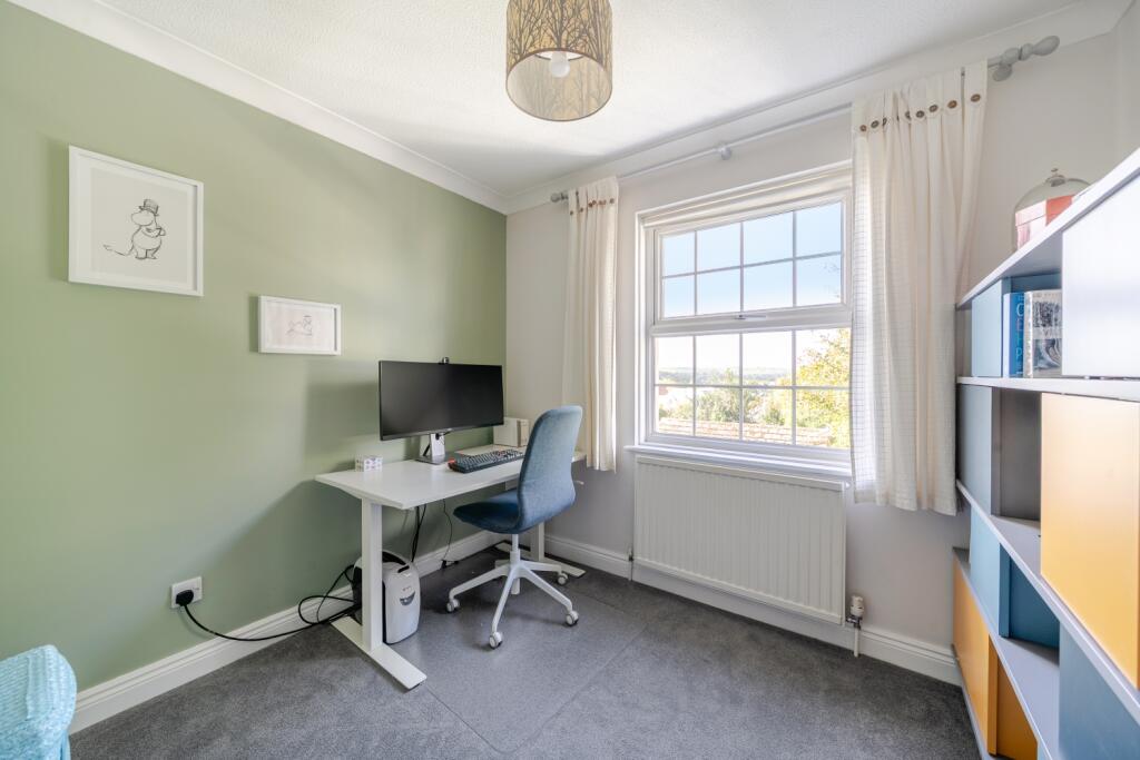 1363821-6-68e39edaf1fc5