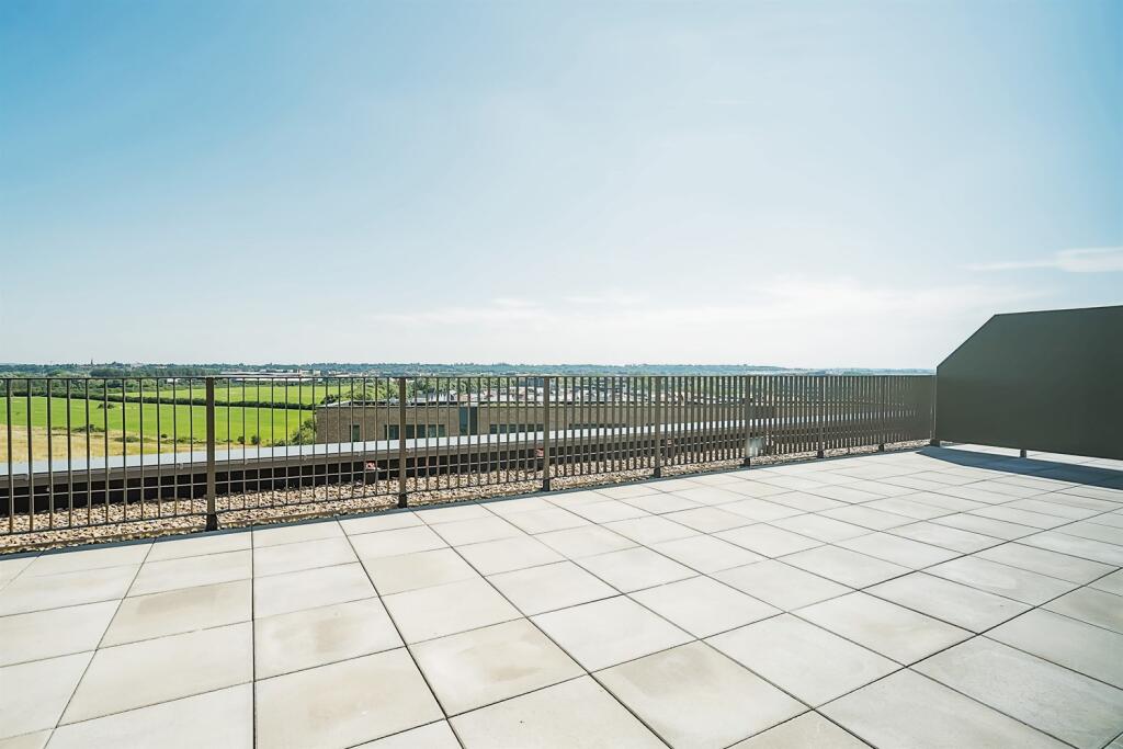 PRIVATE TERRACE