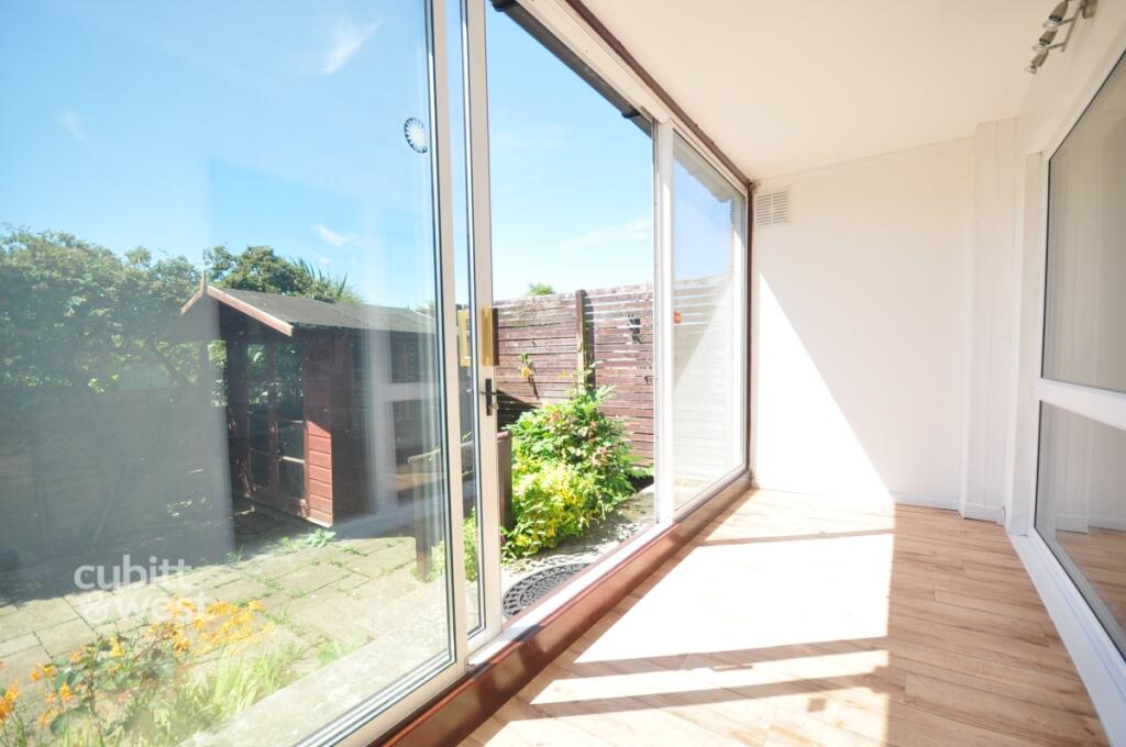 143A Goring Road - 3