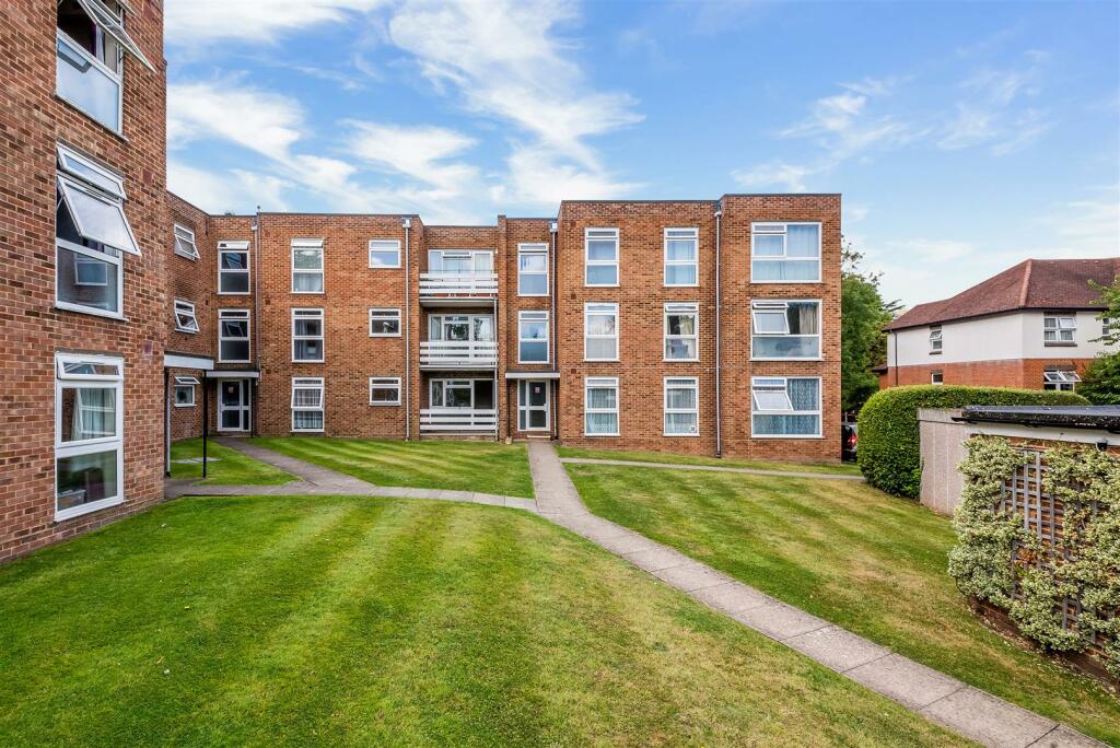 HOLLY COURT, 18- (14).jpg