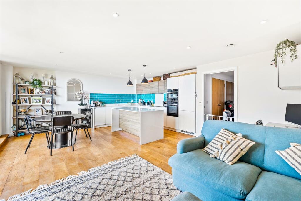 Kitchen/Living/Dining