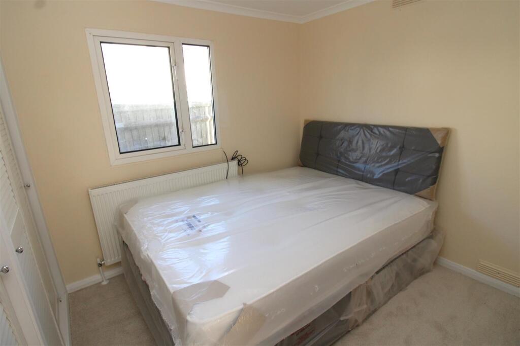 Bedroom.JPG
