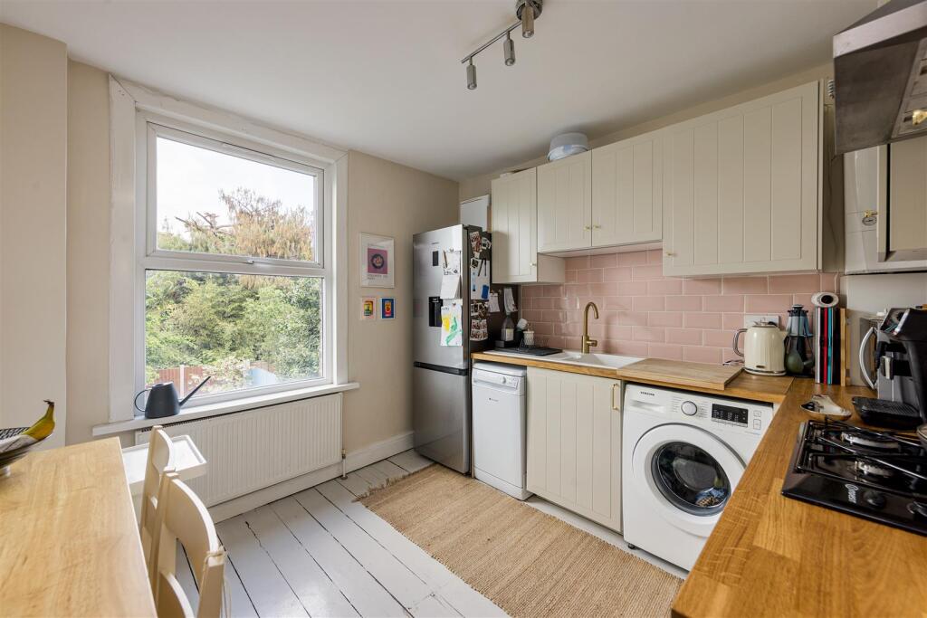 Shernhall Street, E17