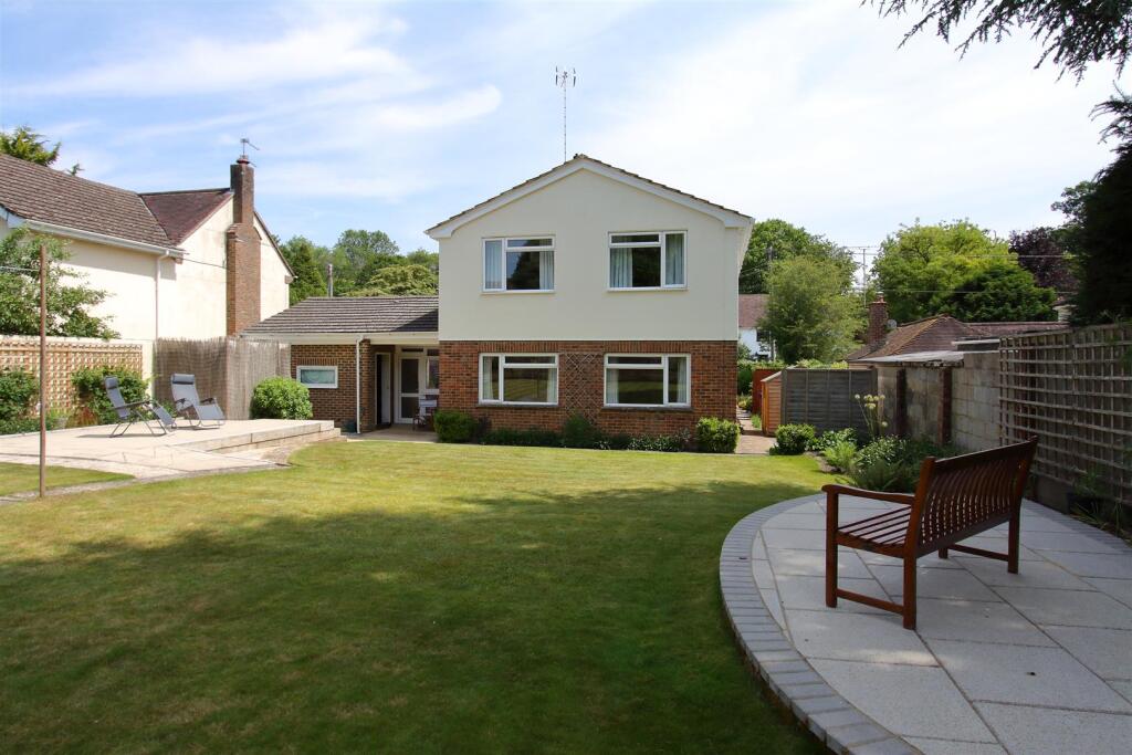 cedar gables ph11.JPG