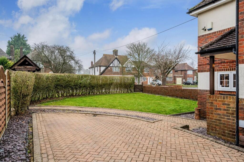 TATTENHAM WAY (11).jpg