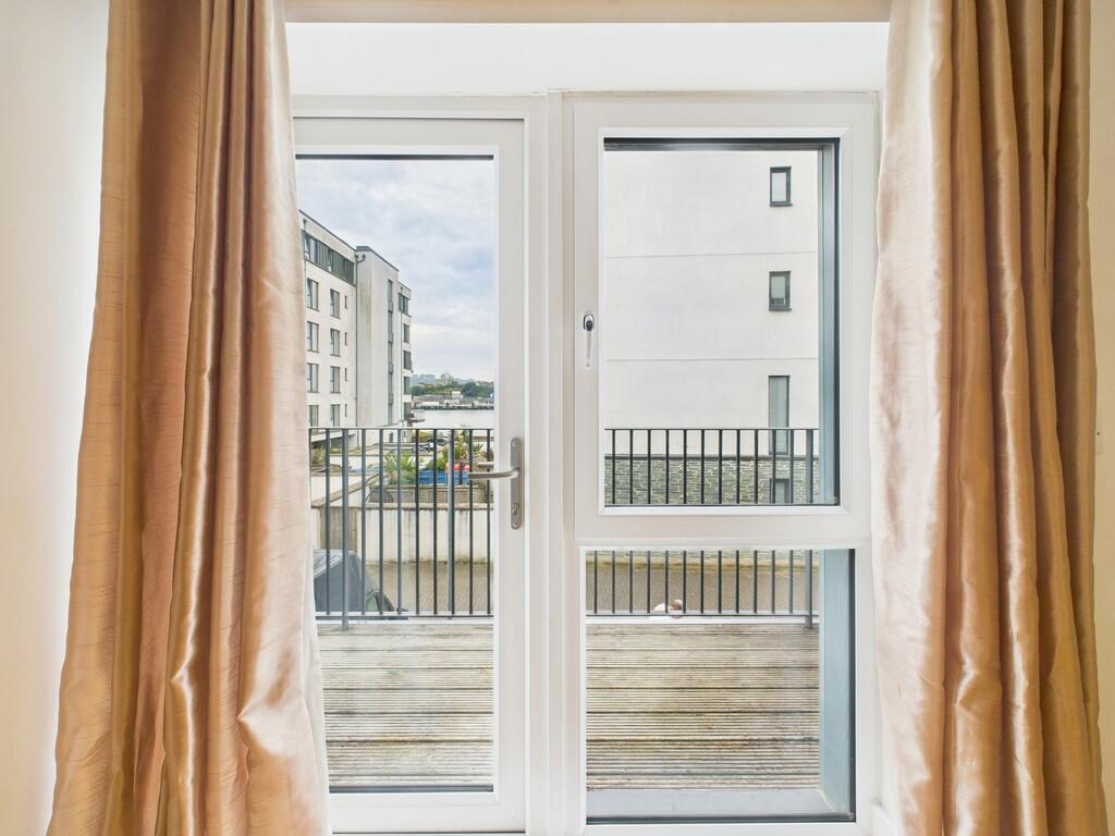 CAM02089G0-PR0577...