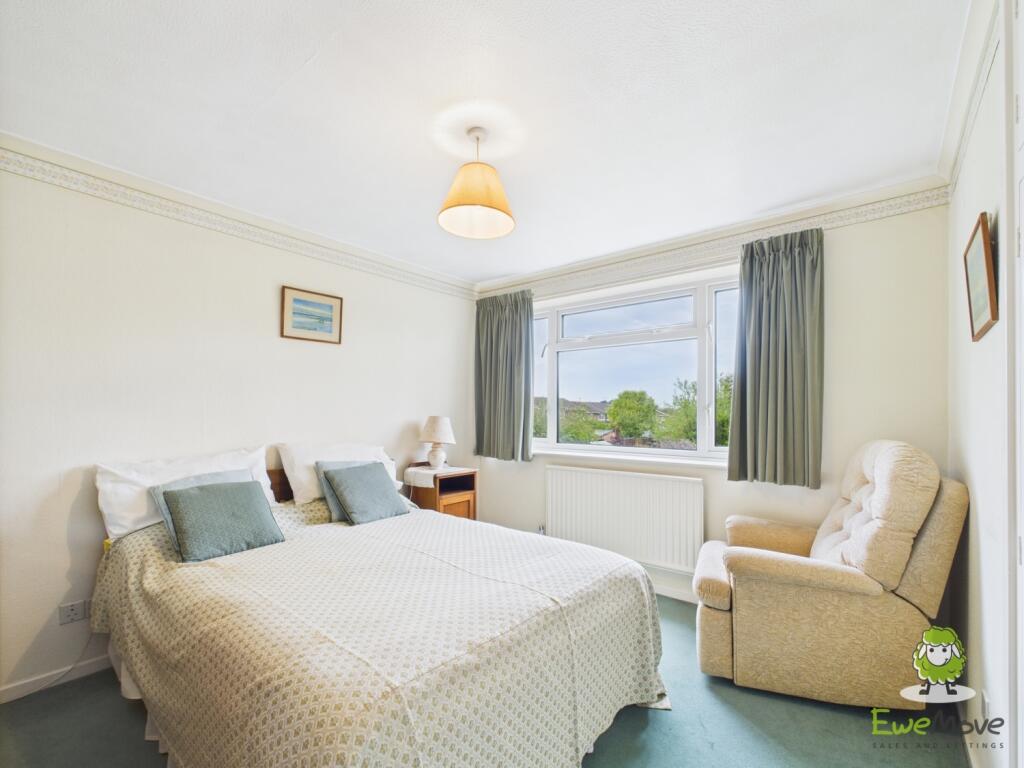 EweMove Estate Agents Basingstoke - Coniston Road 