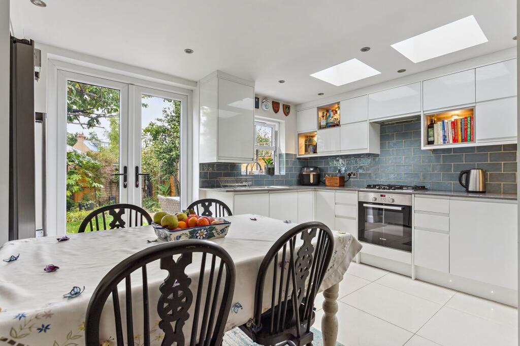 Kitchen_Diner (3)