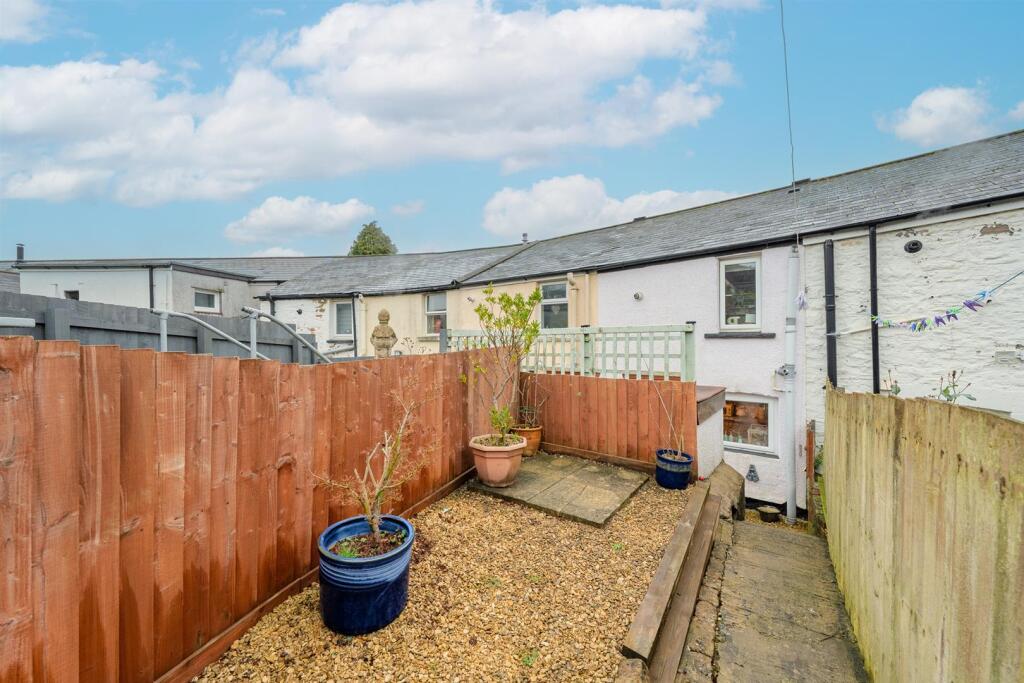 25 Austin Road-13.jpg