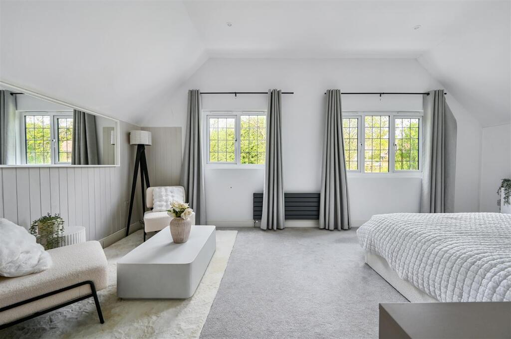 2 THE RUSSETTS - TN377FA (27).jpg