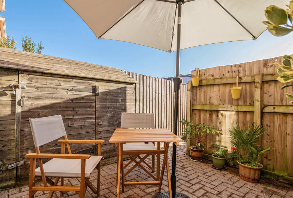 1394322-7-69454ab...