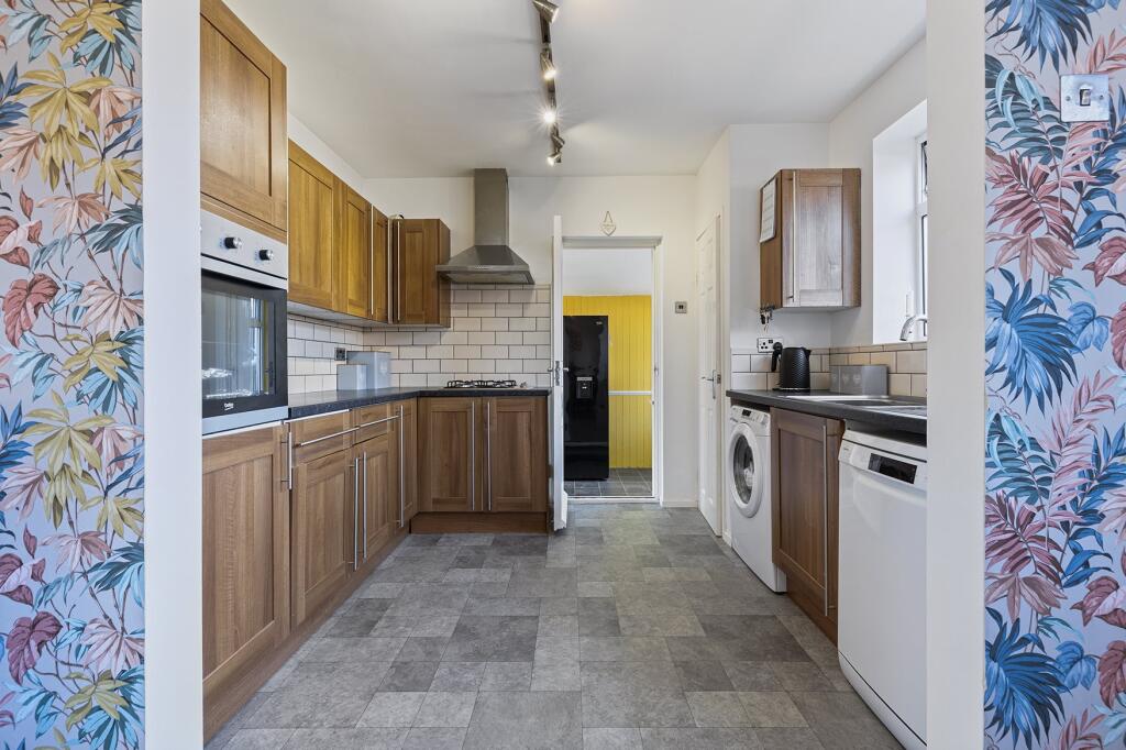 45 Winchester Way 08