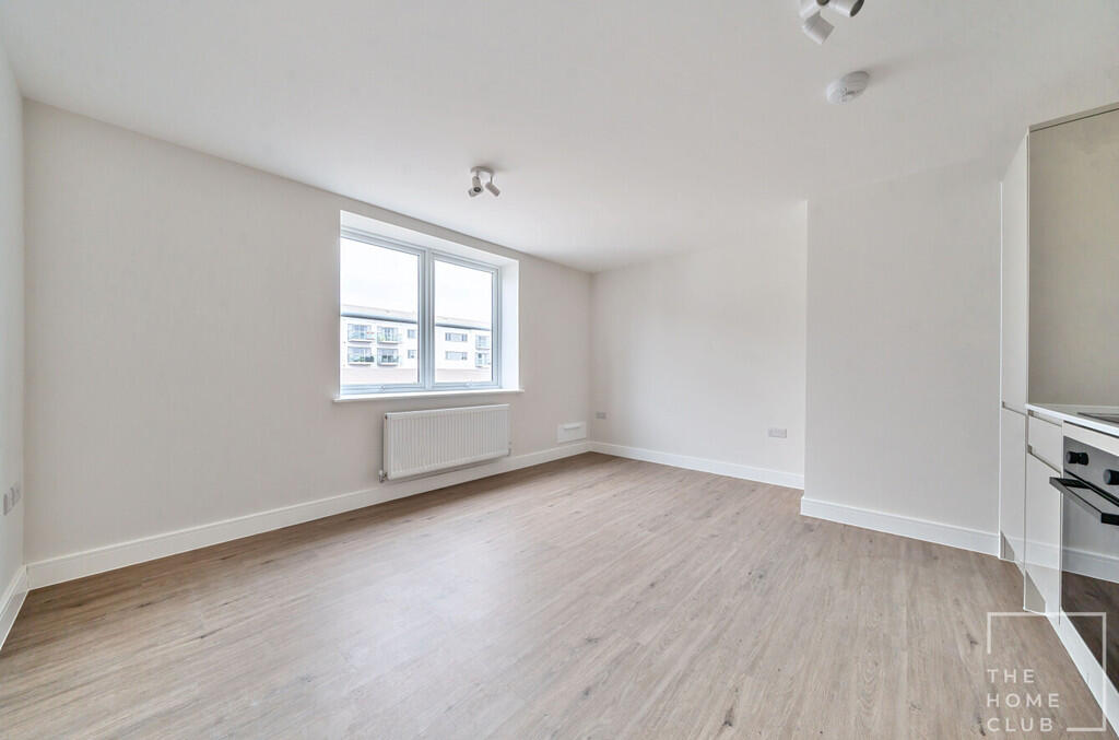 c7993a94-d006-406...