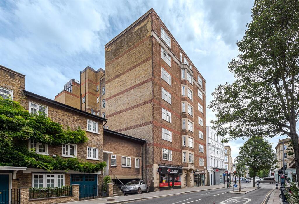 Donovan Court 14-1-2. Low Res.jpg