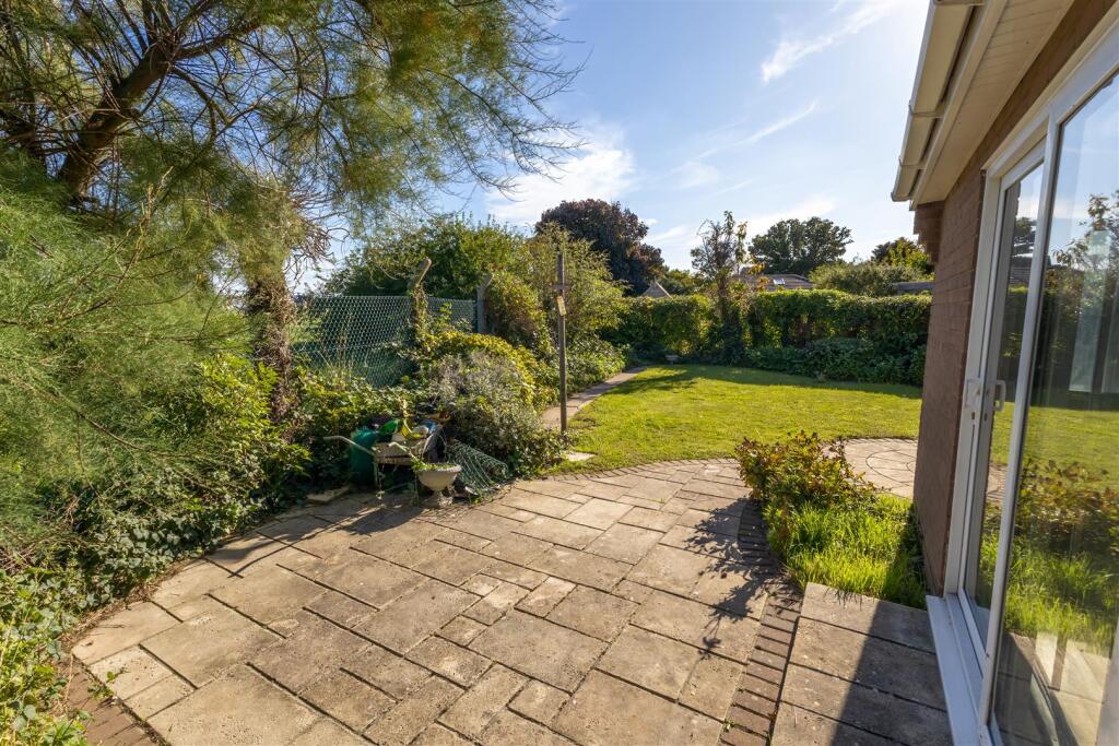 Ashton Way-26 - t.jpeg