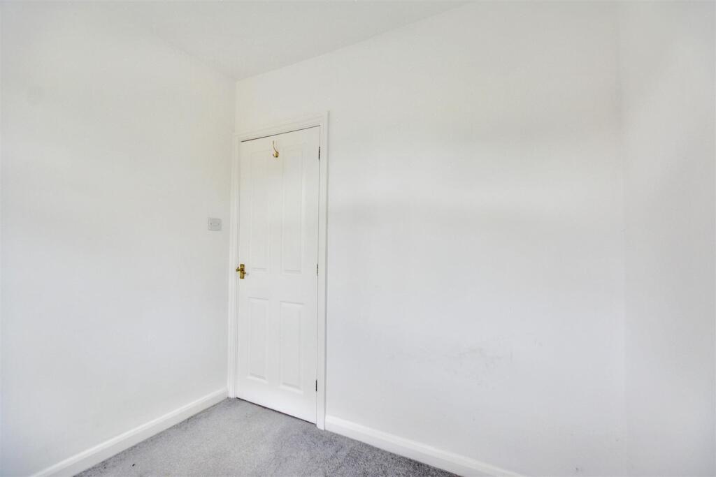 Bedroom 3_2.jpeg