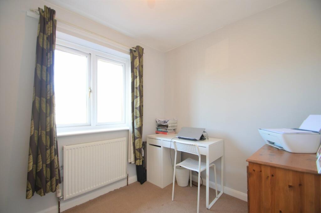 Bedroom/Home Office