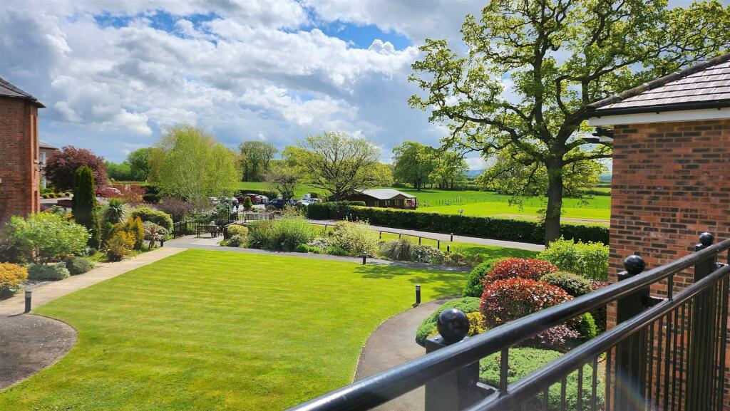 19 Middleton Woods - balcony view.jpg