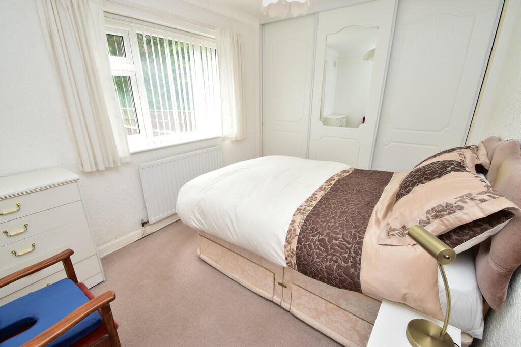 Bed 1 a
