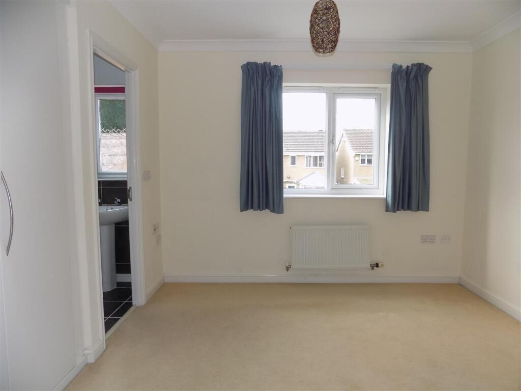 91 Alchester Court - Bed 1.JPG