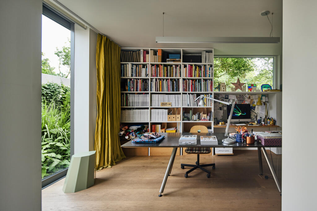 292508 - DGLA1913.jpg