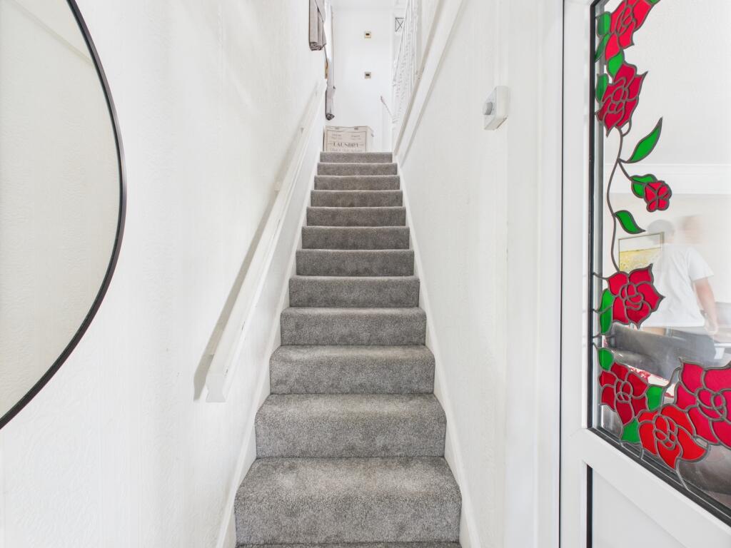 CAM03729G0-PR0063-STILL004