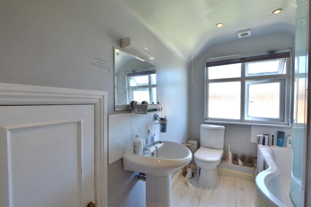 En-Suite.JPG