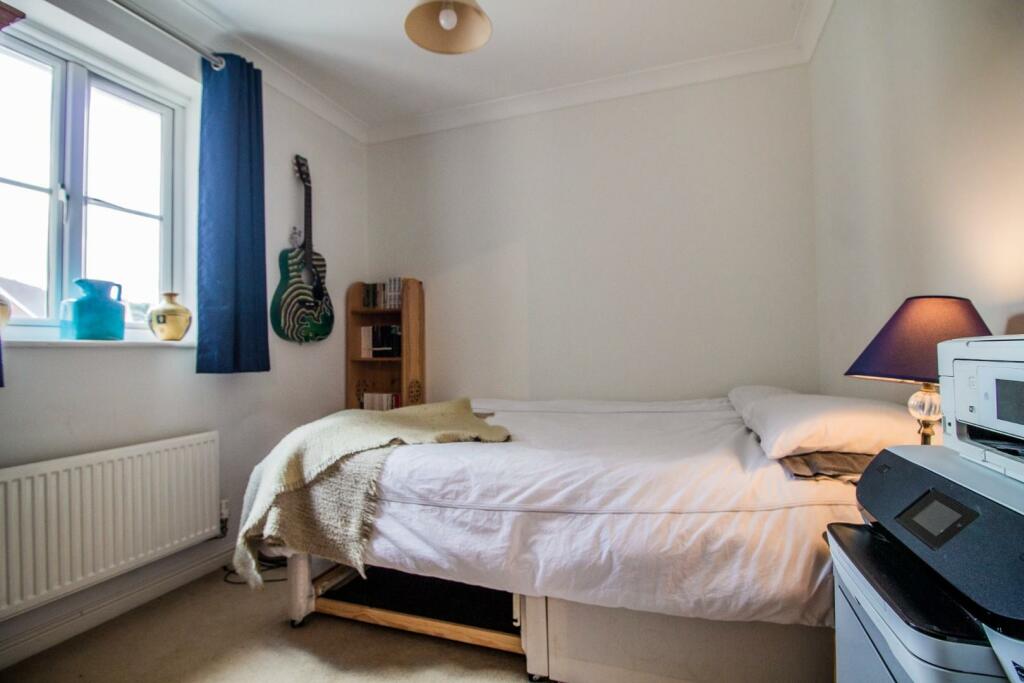 42 Manning Road (Bedroom 2).jpg