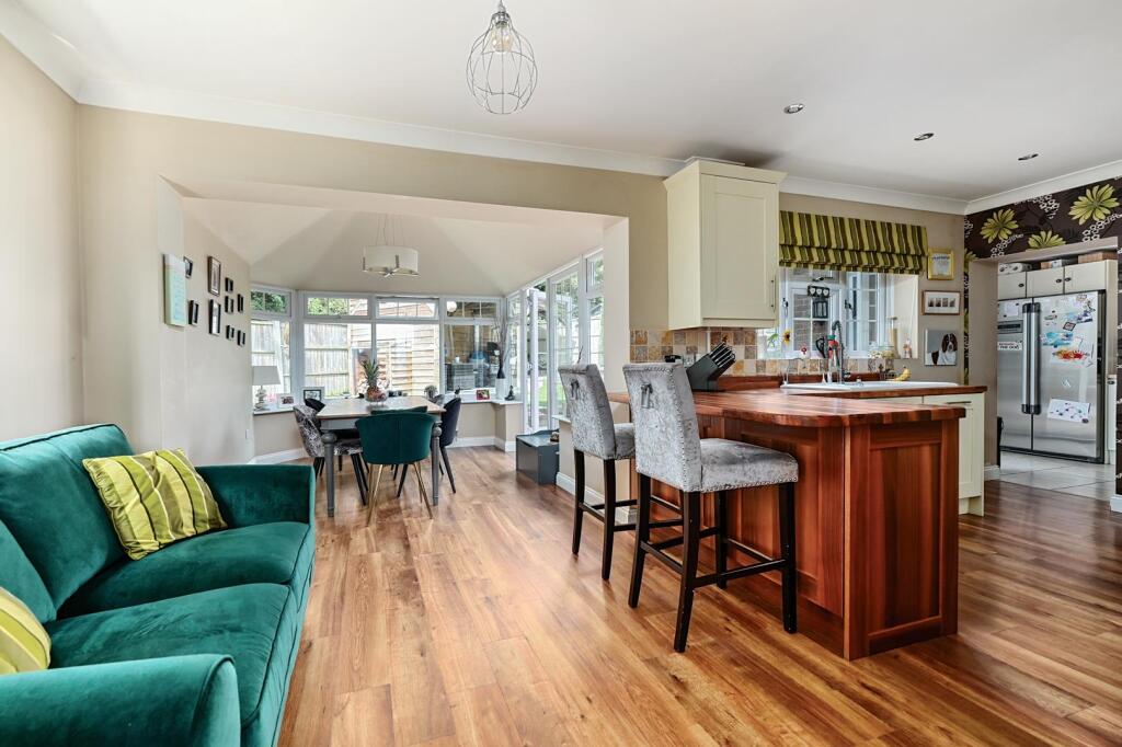 Kitchen/Breakfast Room