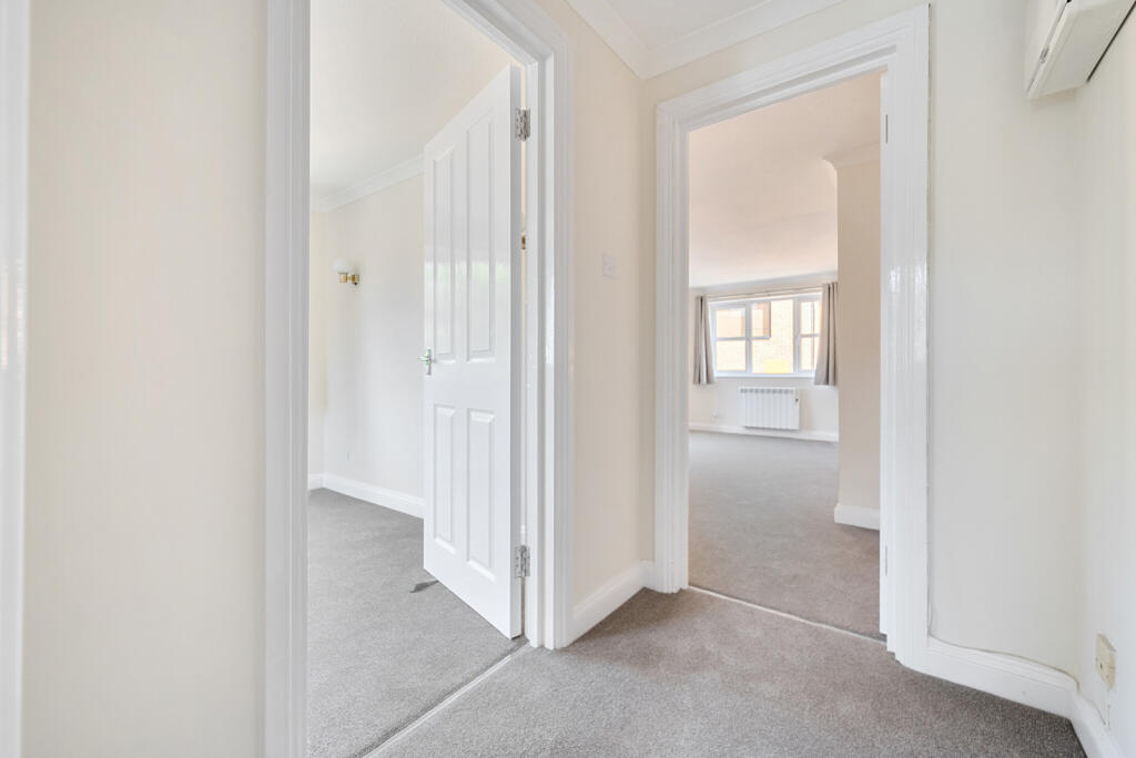 1324275-2-687e03e...