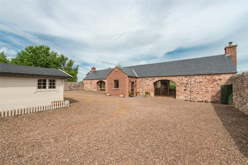 House/Courtyard