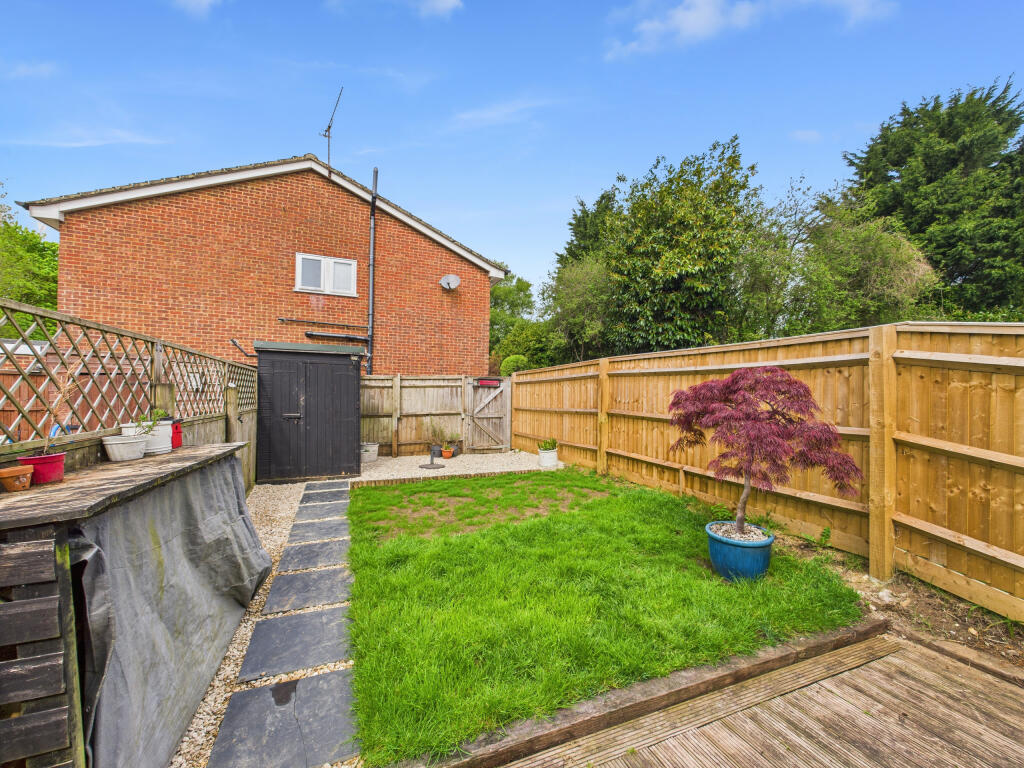 CAM01354G0-PR0488-STILL019