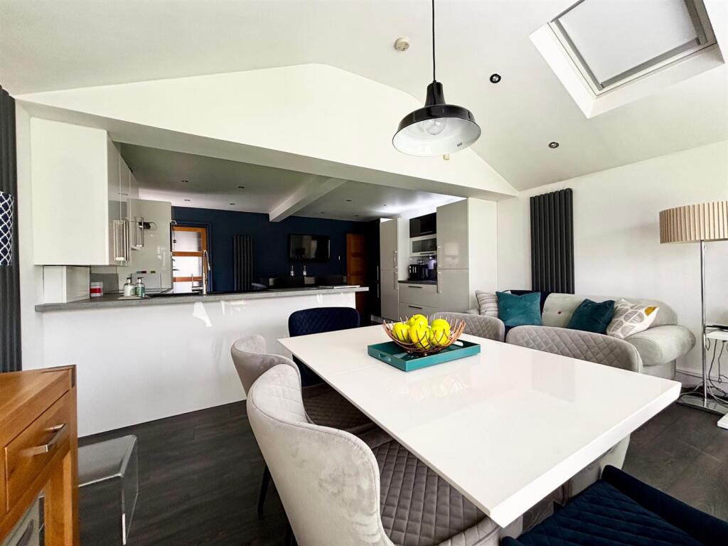 Dining/Family Area