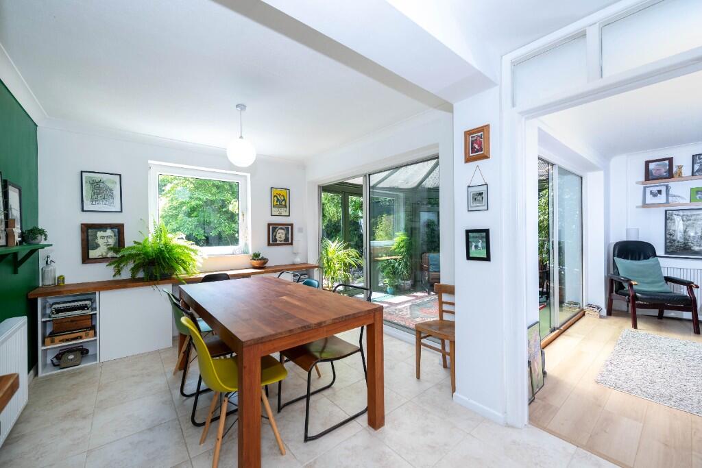 Kitchen Day Room