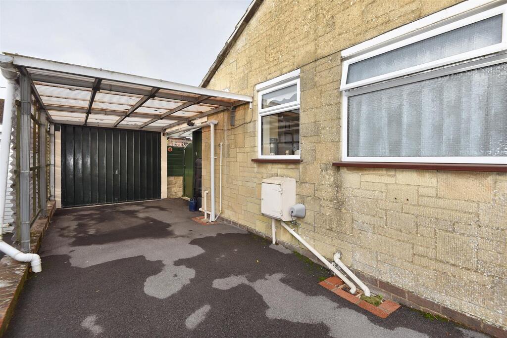 Car Port &amp; Garage