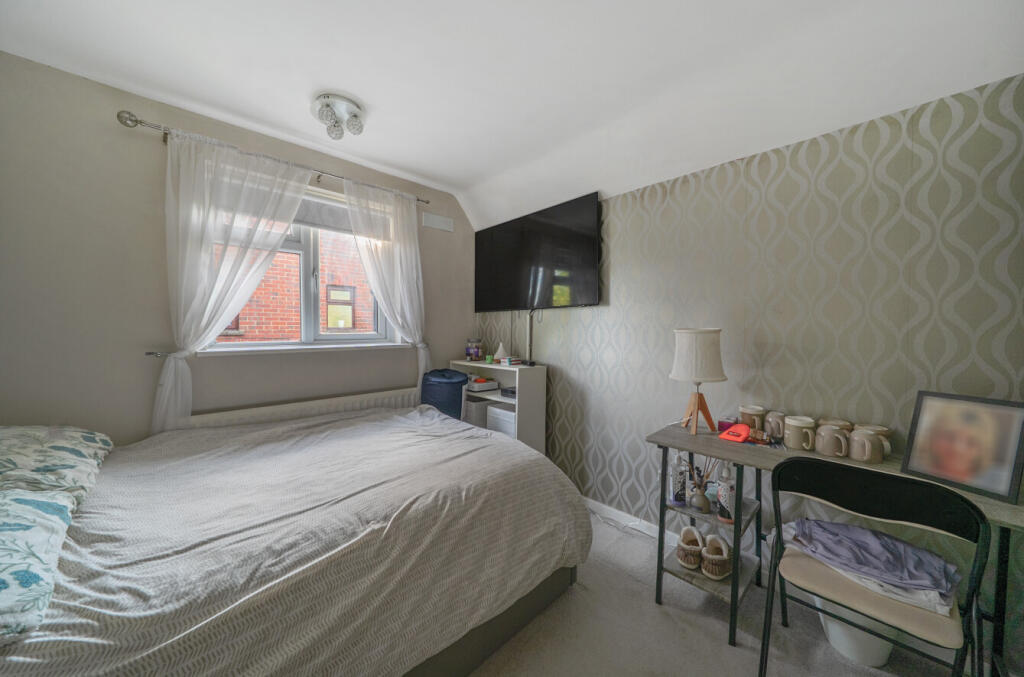 1358365-2-68d43ce...