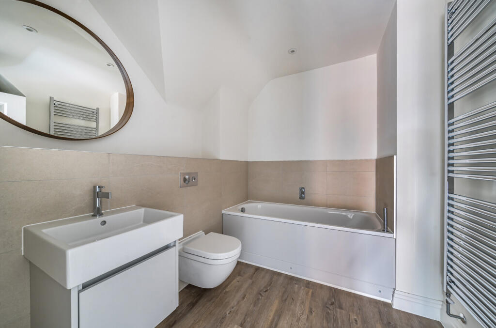 1327487-18-688b8d...