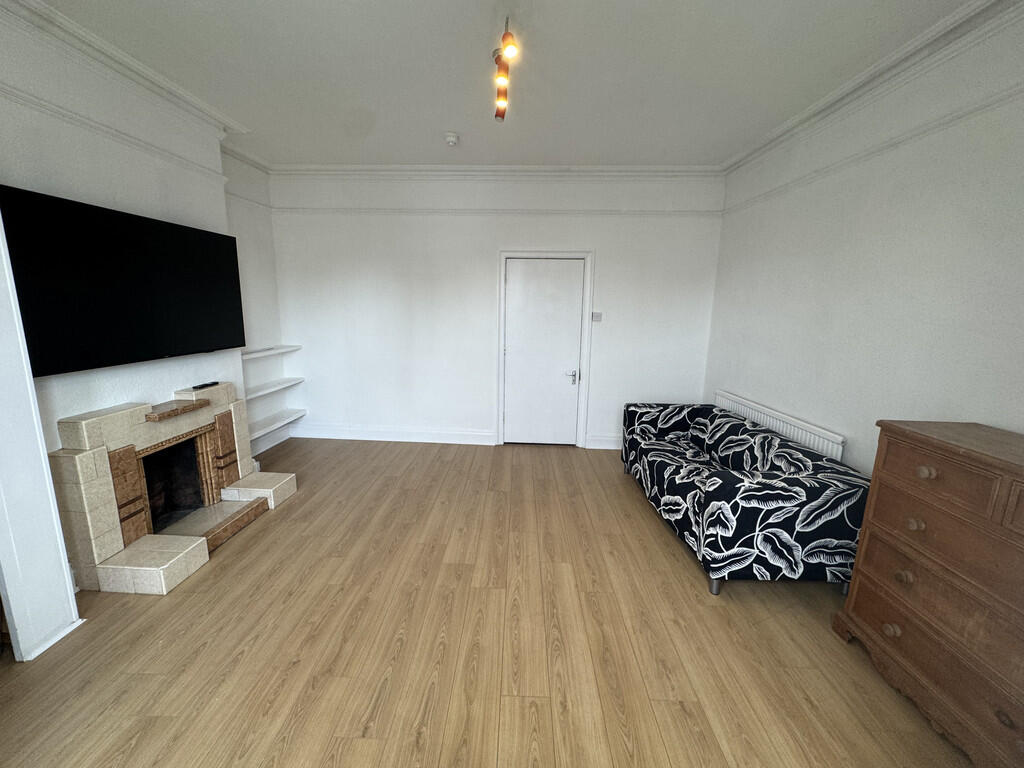 20250807_09353787...