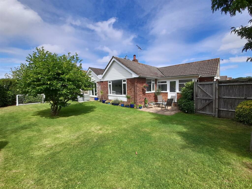 Rear garden new c.jpg