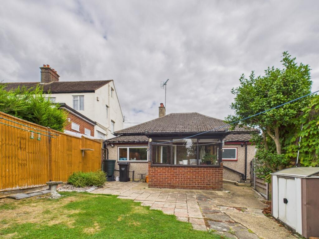 CAM01740G0-PR0434-STILL026