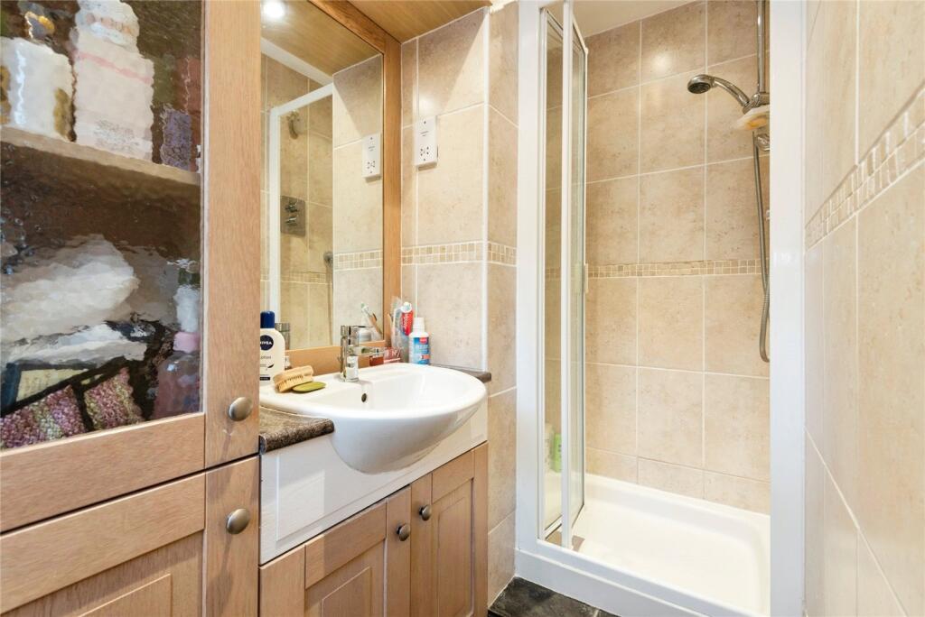 Ground Floor Ensuite