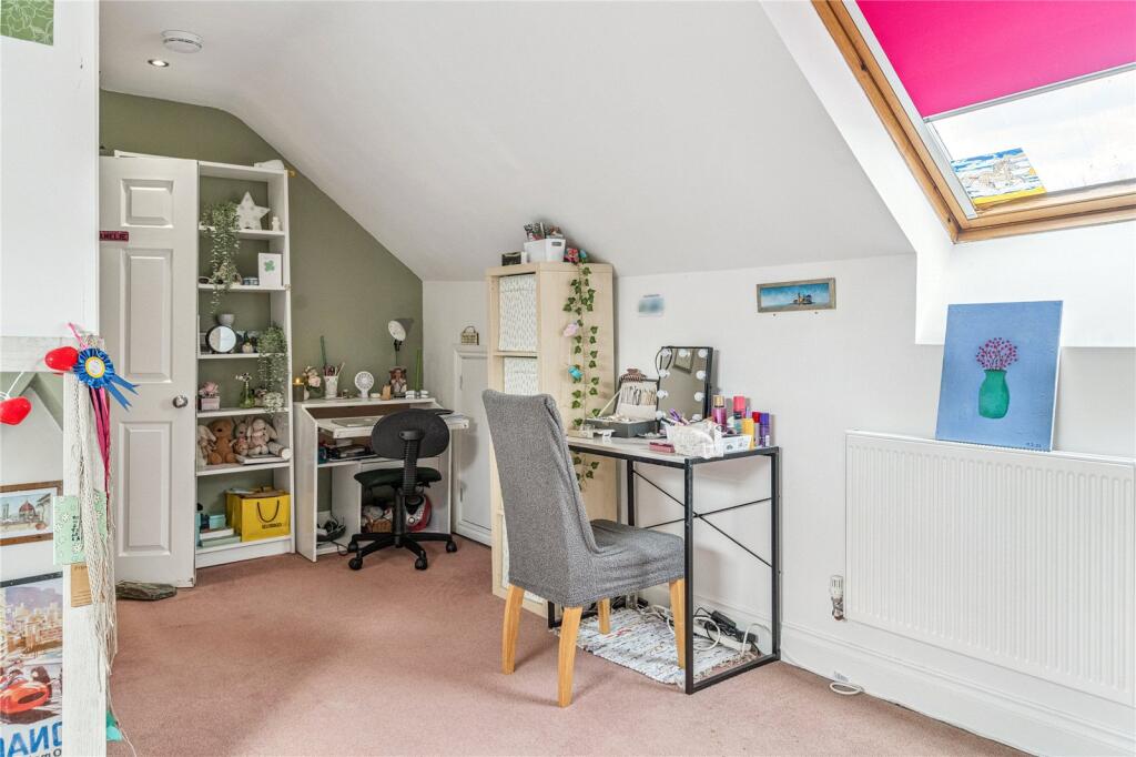 Loft Room/Bedroom 4